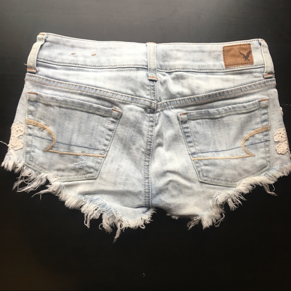 🌼American Eagle denim shorts! - Picture 2 of 4